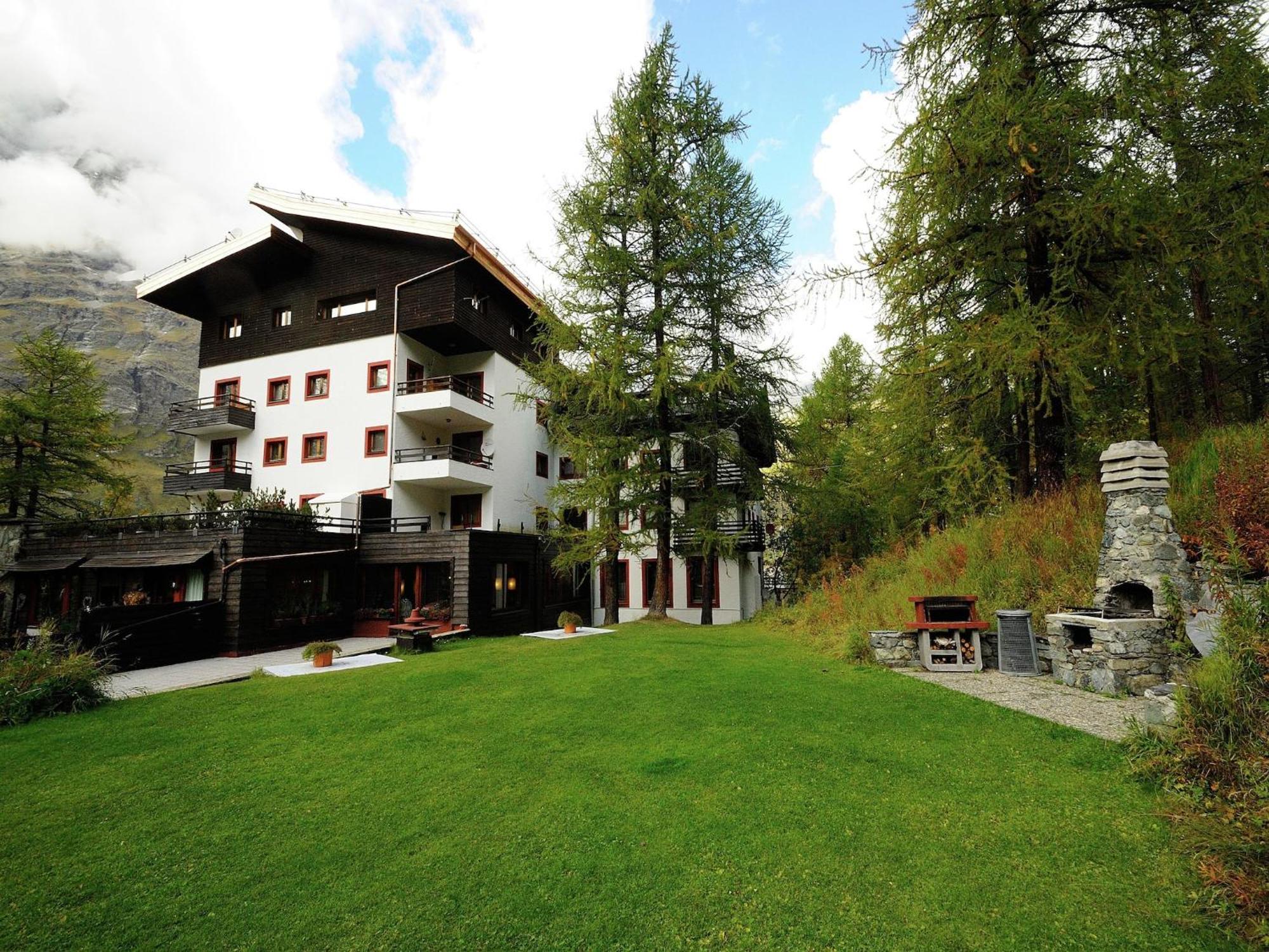 Contemporary Apartment In Breuil Cervinia Near Ski Area Bagian luar foto