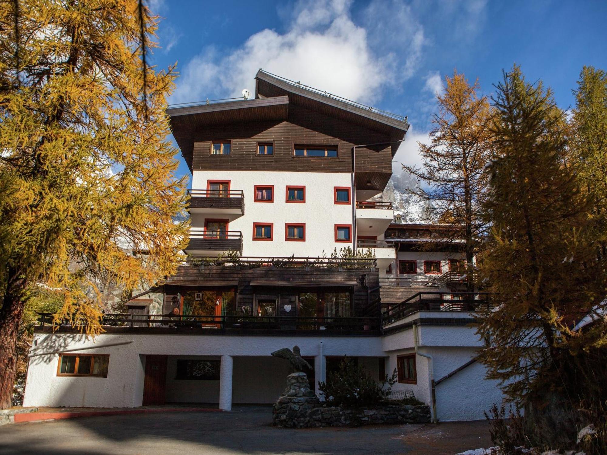 Contemporary Apartment In Breuil Cervinia Near Ski Area Bagian luar foto