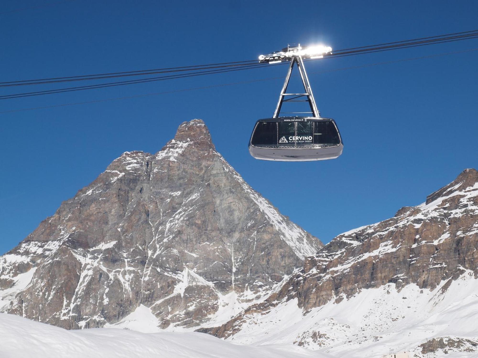 Contemporary Apartment In Breuil Cervinia Near Ski Area Bagian luar foto