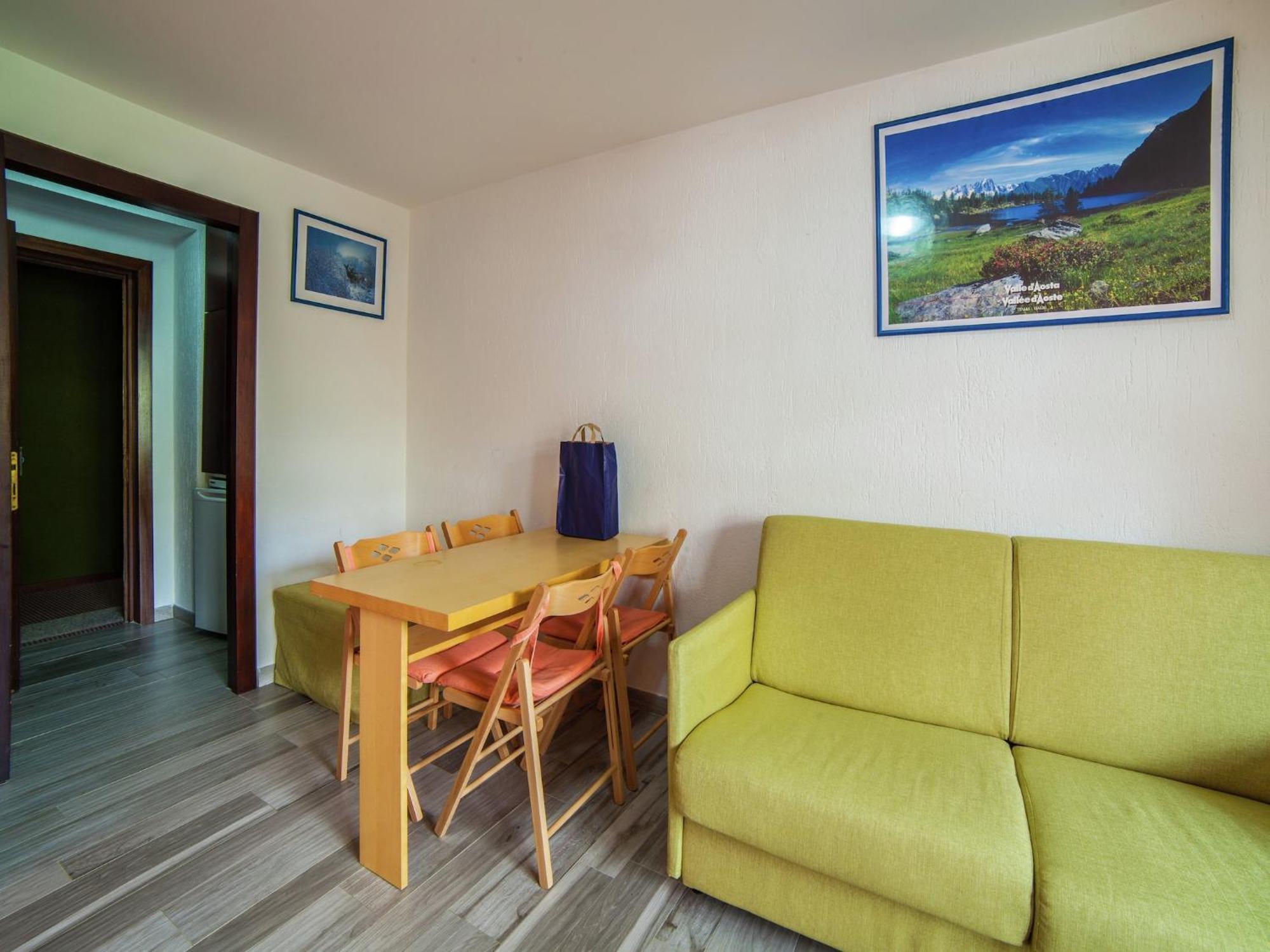 Contemporary Apartment In Breuil Cervinia Near Ski Area Bagian luar foto